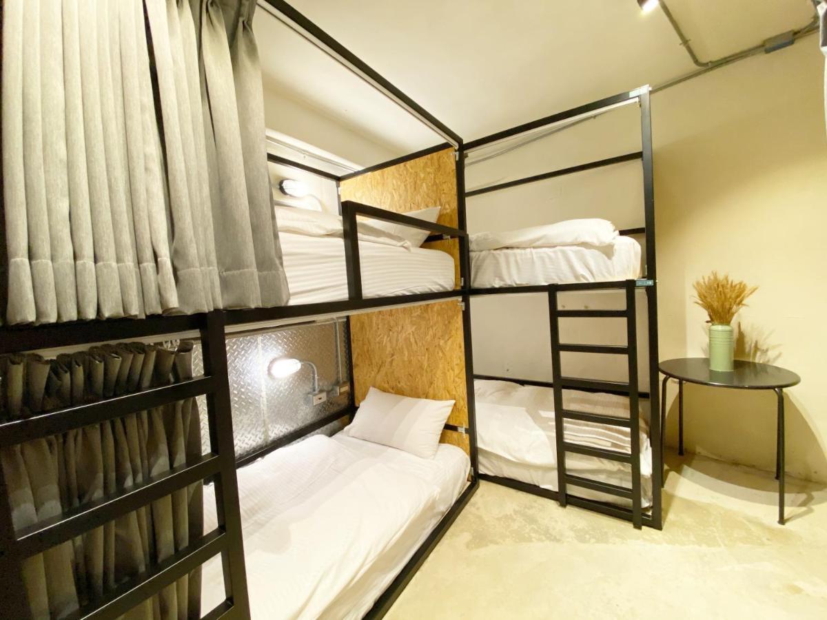 Fengjia Living Lab Hostel Taichung Exterior foto
